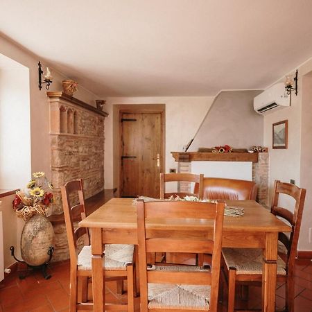 Lago Del Turano - La Taverna Con Cucina Open Space E Free Wi-Fi Ascrea المظهر الخارجي الصورة