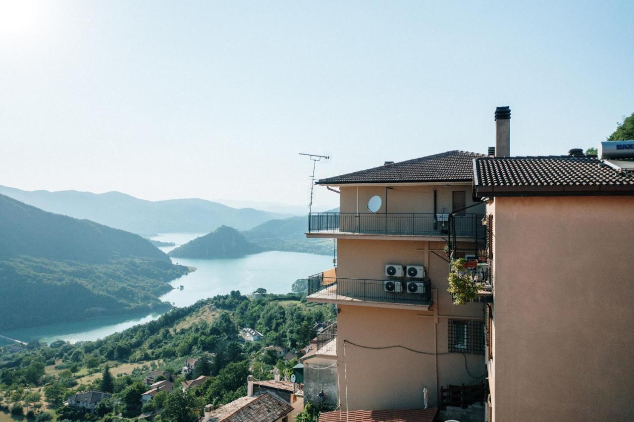 Lago Del Turano - La Taverna Con Cucina Open Space E Free Wi-Fi Ascrea المظهر الخارجي الصورة