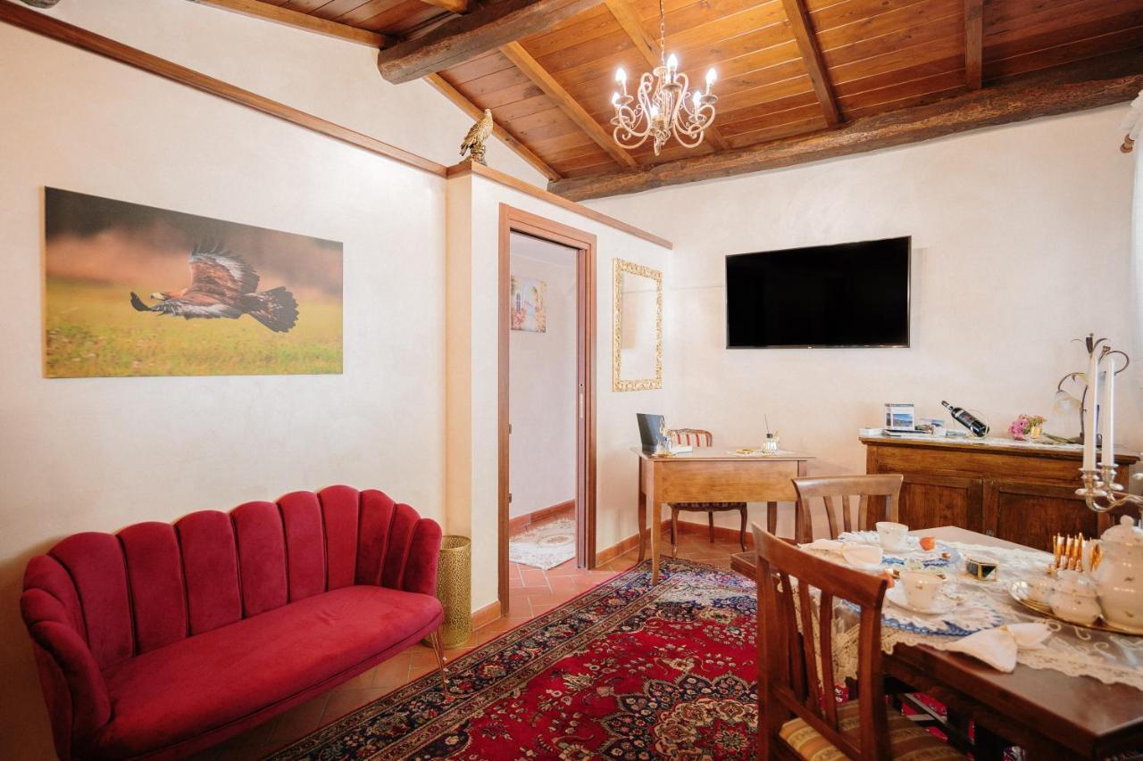 Lago Del Turano - La Taverna Con Cucina Open Space E Free Wi-Fi Ascrea المظهر الخارجي الصورة